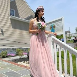 Prom dress (used as quinceañera ) really beautiful .